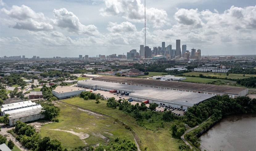 100 SF - 200,000 SF warehouse, office for rent photo 7