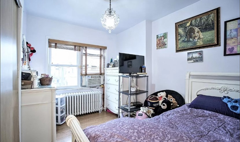 South Philadelphia large single room for rent ready for move-in photo 5