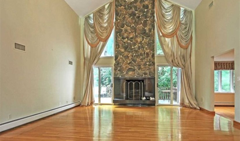 Houses for sale in Cresskill’s prime school district photo 1