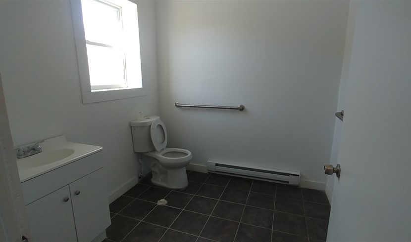 Newly renovated 2200 sq. ft. prime area factory for sale - Metuche/Edison, NJ photo 8