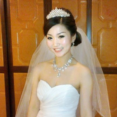 Undertake bridal makeup photo 7