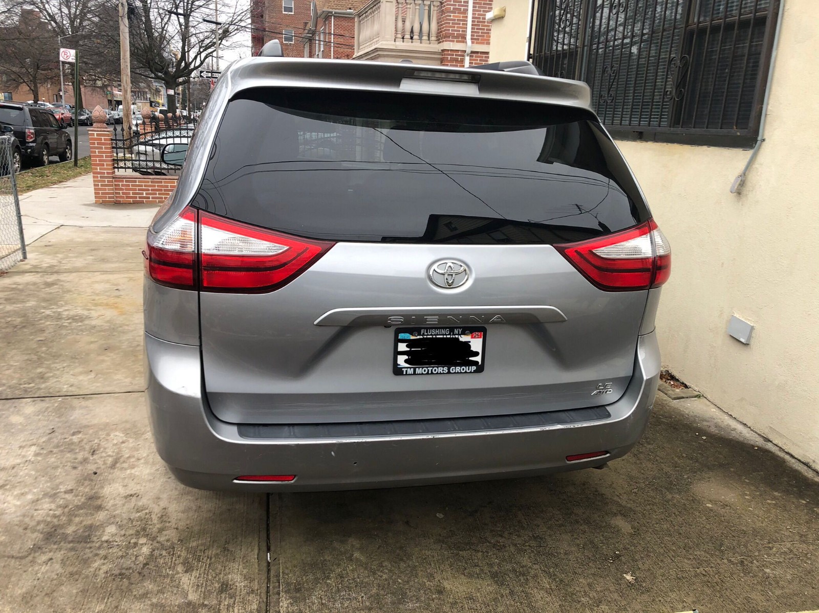 出售2015年 Toyota Sienna AWD LE 里程35000迈数 4轮驱动 8人座 图片 6