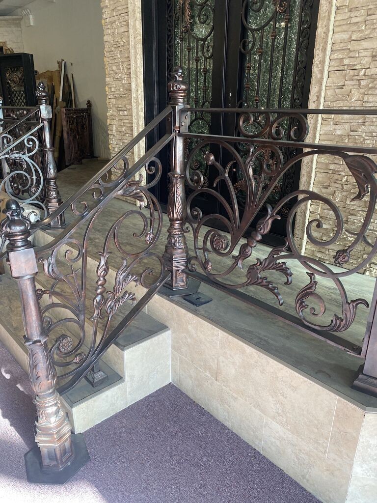 玻璃门窗翻新 联系润洁玻璃门窗