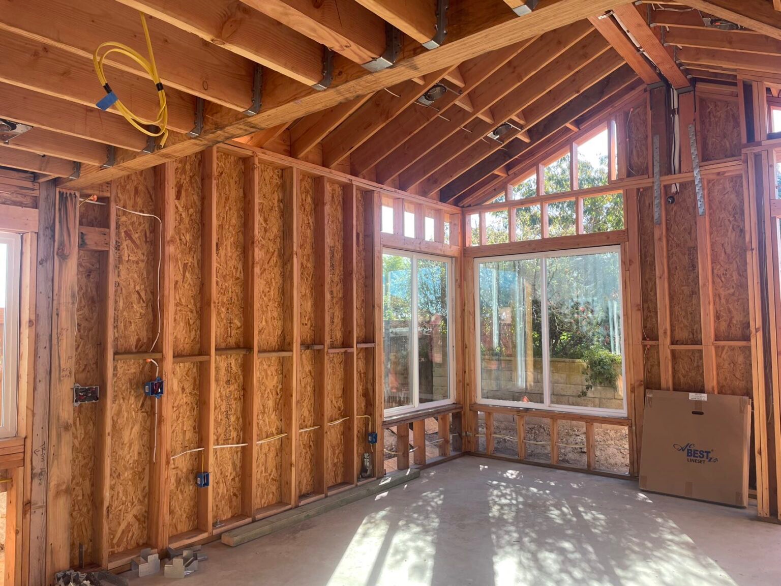 新建，加建，装修，翻新，改造等专业性装修服务