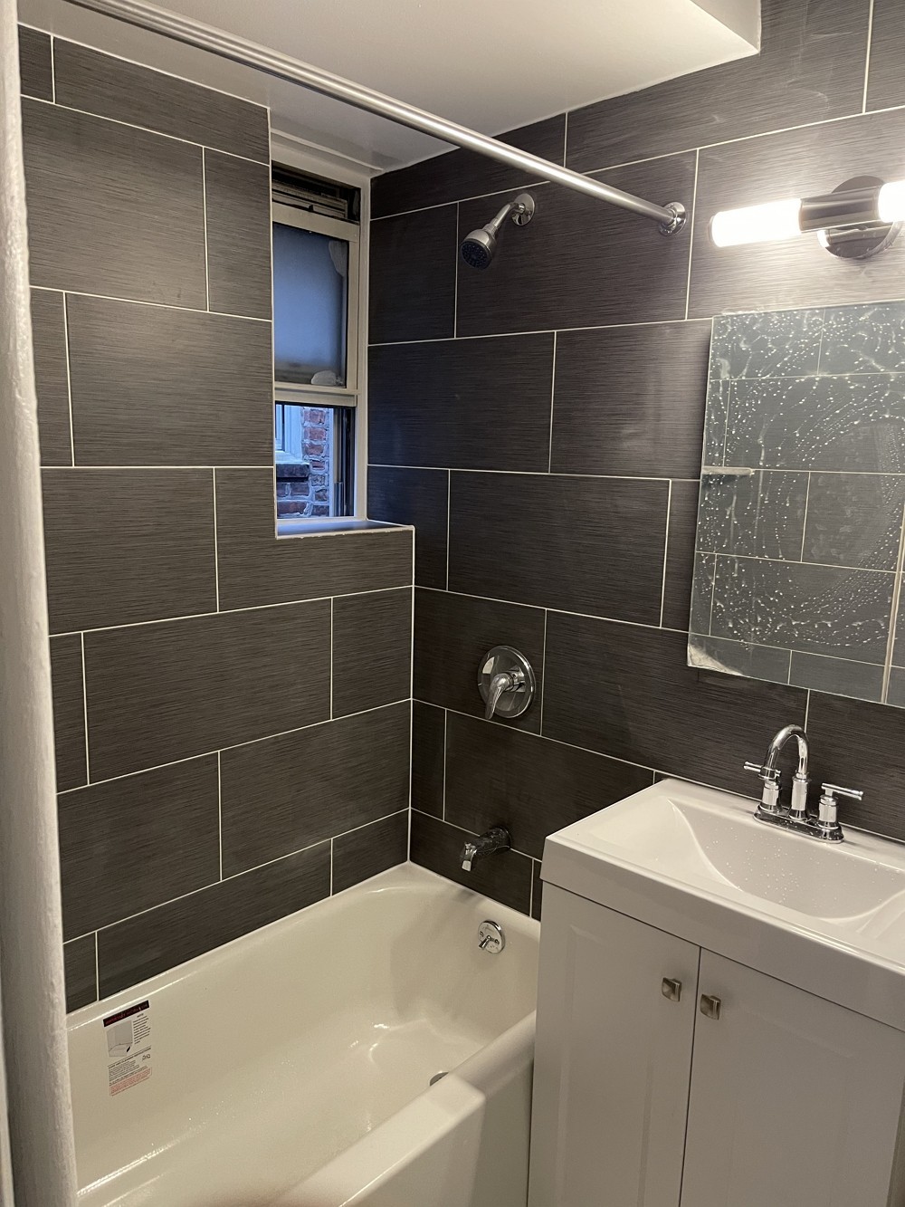 南通德胜装修 华人装修师傅有30年装修经验 技术全面 店铺装修 厨房卫生间装修 木工水电 免费咨询