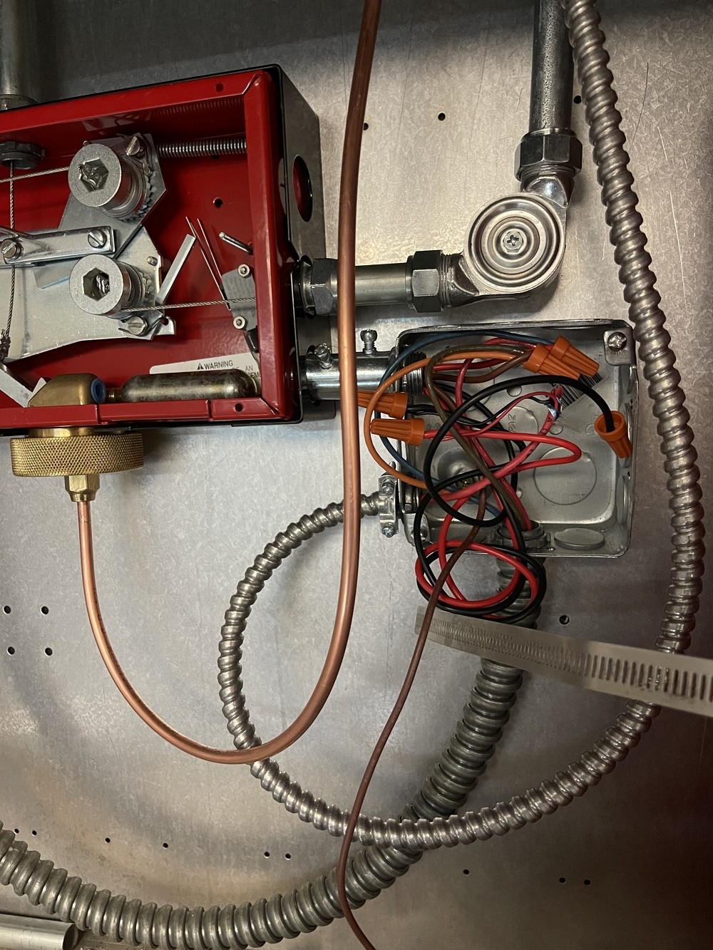 防火洒水系统，挖街挽排水渠，防火警钟系统，火警系统，住宅商业餐馆防火，找QQ防火工程公司