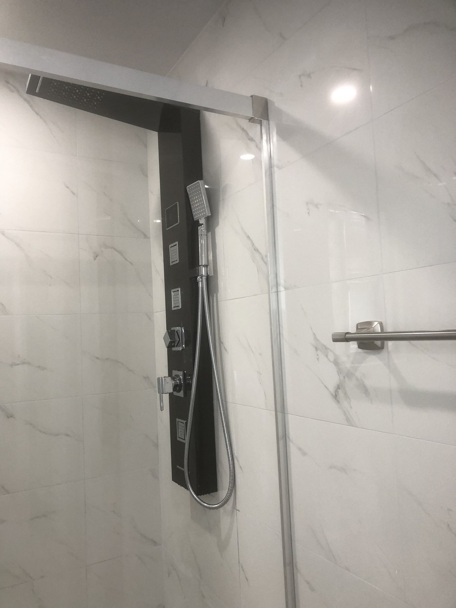 专做室内装修，厨房装修，浴卫翻新，水泥铺道，水电冷暖，优质装修经验