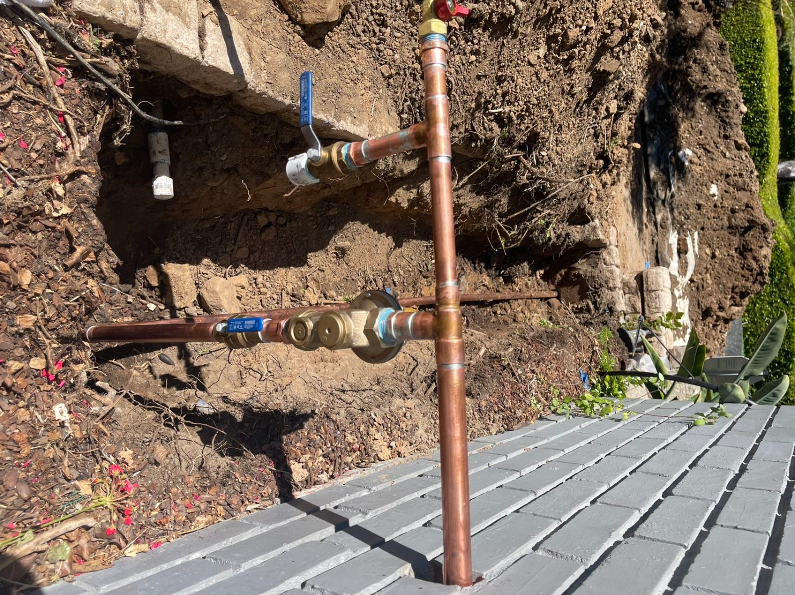 快速更换水龙头,热水炉,解决一切水管堵塞问题.