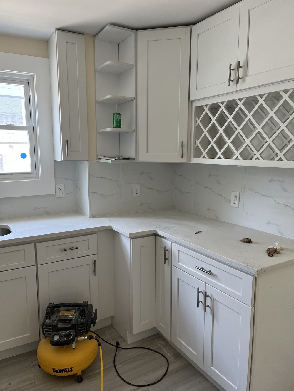 長島庭院装修， 庭院维修，長島水泥车道，走道台阶 露台翻新