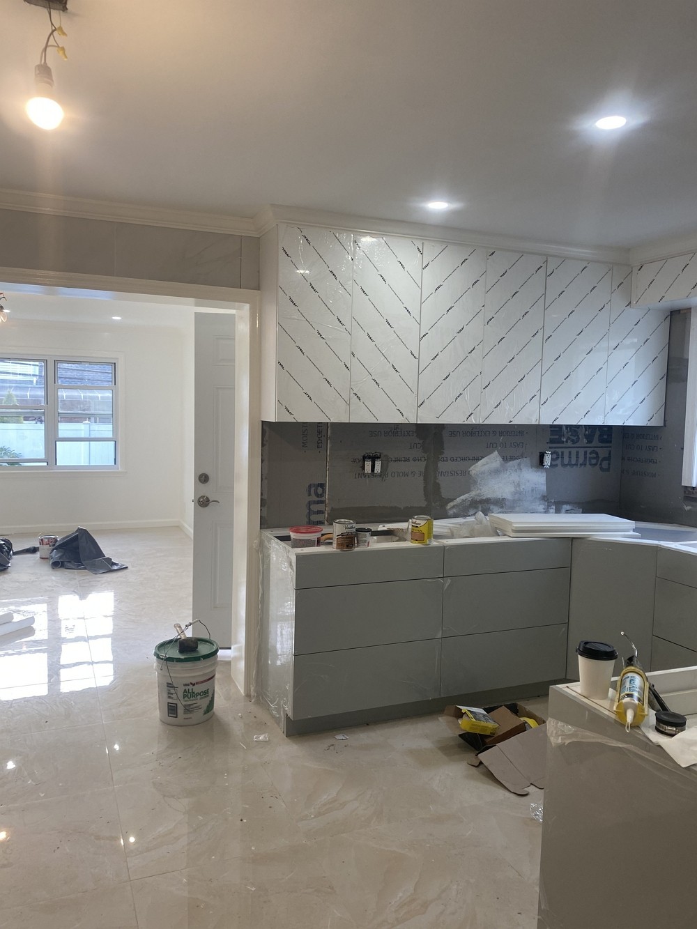 专业装修经验，建筑装修师傅，房屋装修，店铺装修，联系好运装修公司 CT