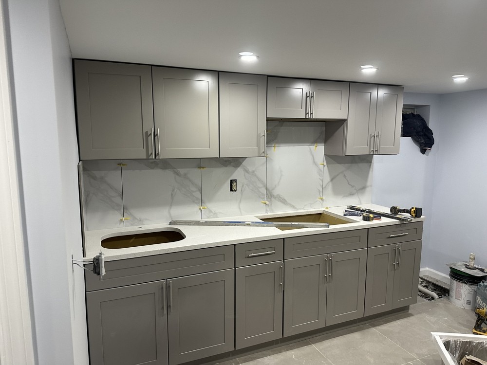 纽约专业室内外装修，厨浴装修，加建改建，木工水电，批灰油漆，施工精湛，开工纸，百万保险