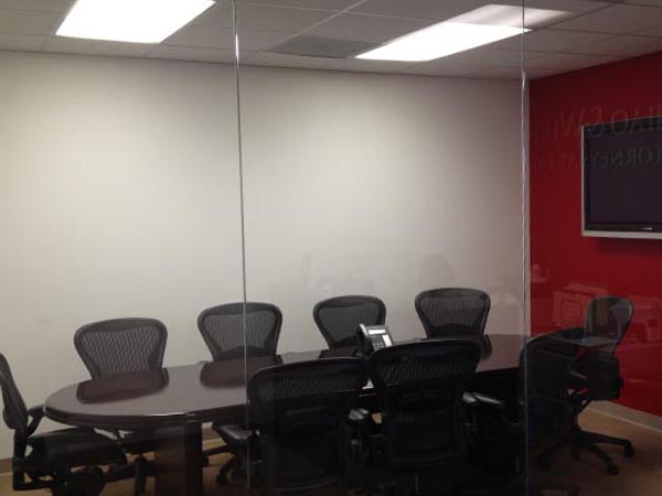 喬靖凱‧吳慈音律師事務所