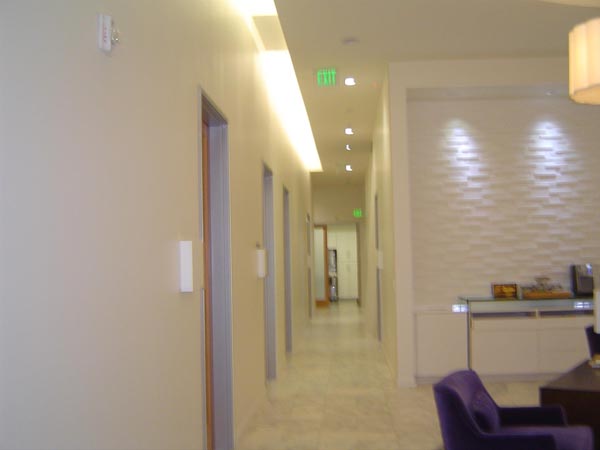 W時尚整型中心─王沛鑫美容整型外科醫學博士