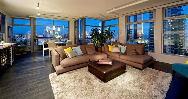 加州圣地亚哥Renaissance高级公寓出售