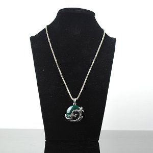 绿色猫眼石项链