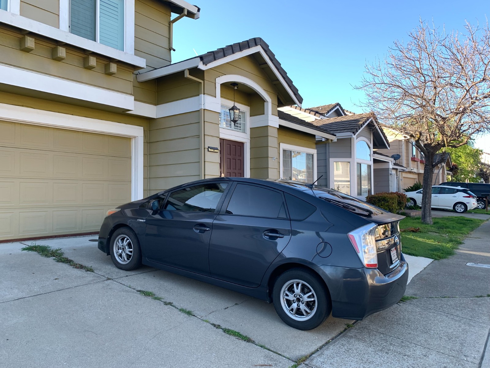 便宜出一辆丰田普锐斯，省油神车