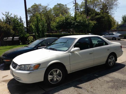 2000款 Toyota Camry LE 2.2L 3,250 palo alto