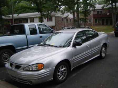 2002 Pontiac Grand AM SE for $3000
