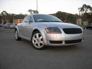 2000年的奥迪TT 9400美元出售