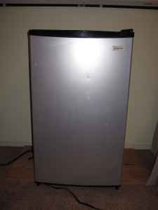 95美元出售不锈钢啤酒冰箱