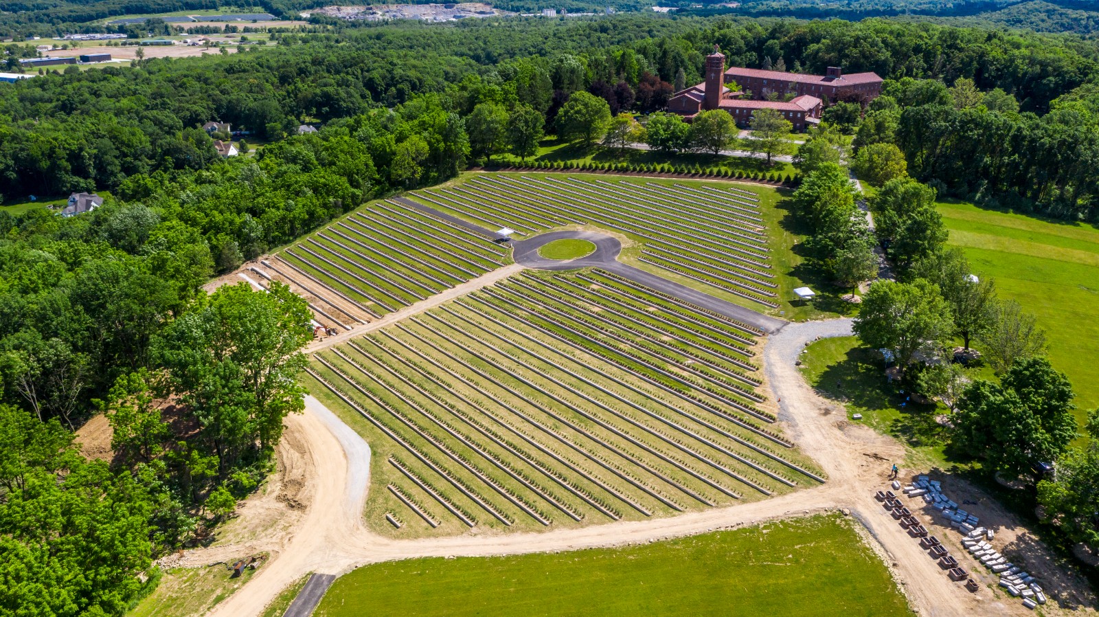 亚裔特色 高山墓园 恒福陵园 [风水宝地]