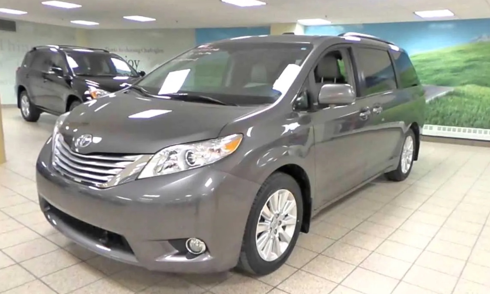 2012 Toyota Sienna XLE 丰田七座，售价11650