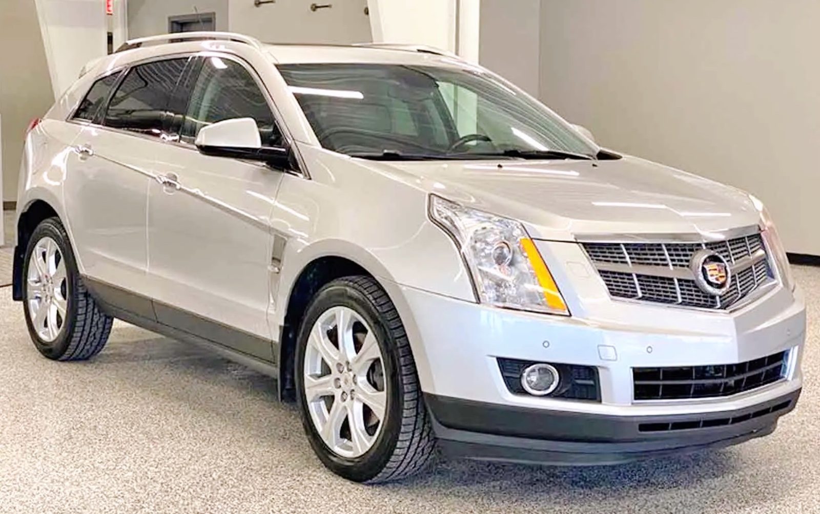 2010 凯迪拉克 SUV SRX 售价11900