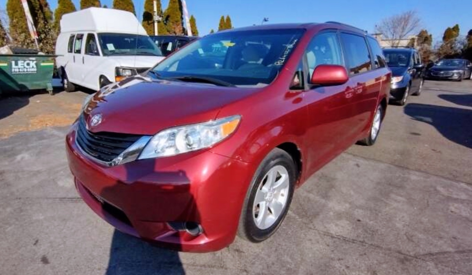 2012 Toyota Sienna 售价17350