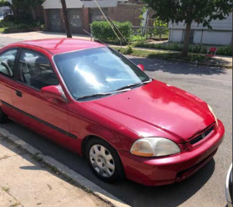 碰撞報廢\n各種舊車\n現金付款