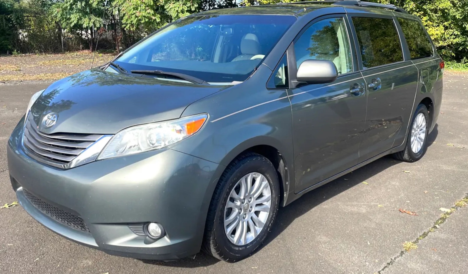 2012 Toyota Sienna XLE 丰田八座 售价13850