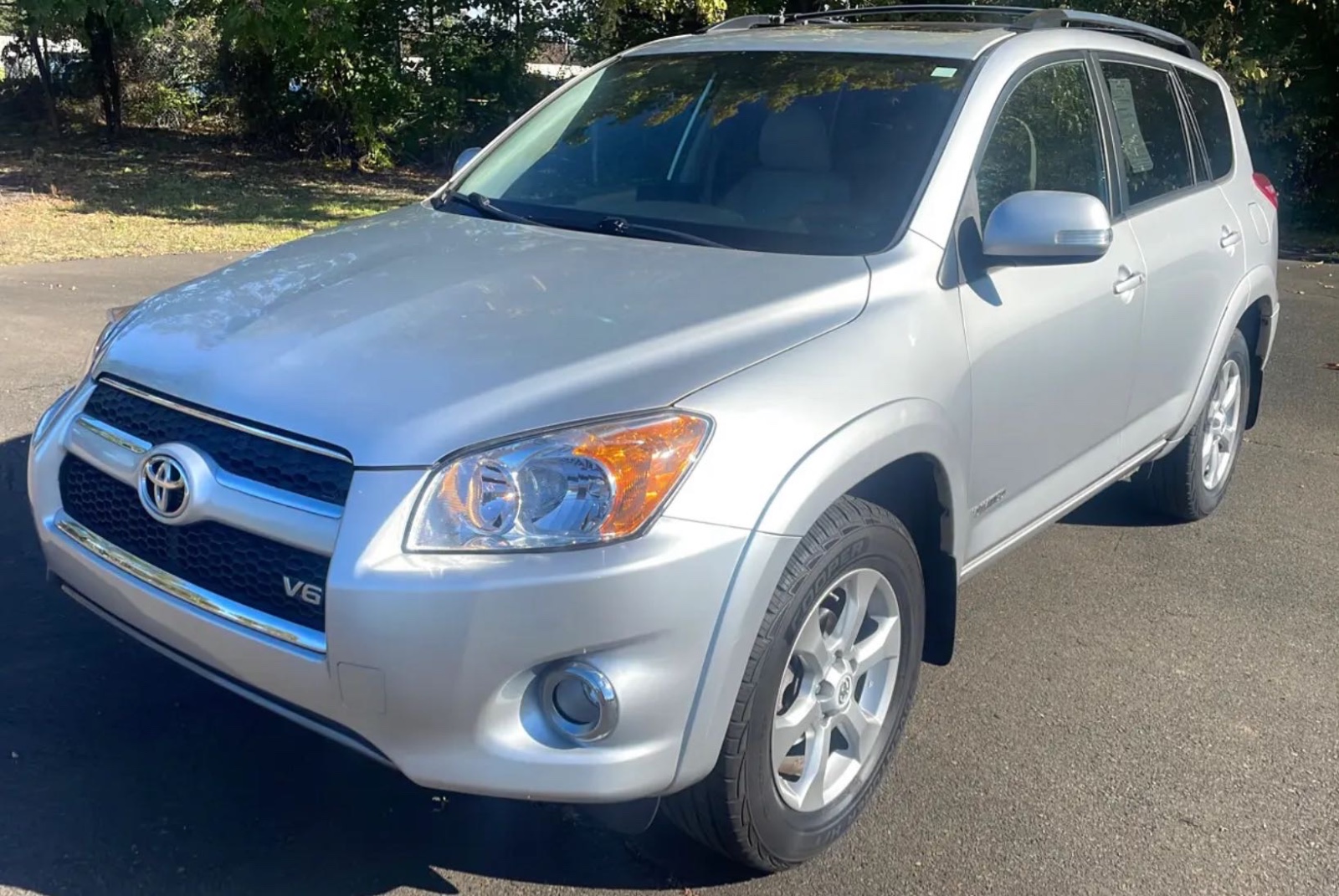 2011 Toyota RAV4 4WD V6 丰田SUV五座、售价10850