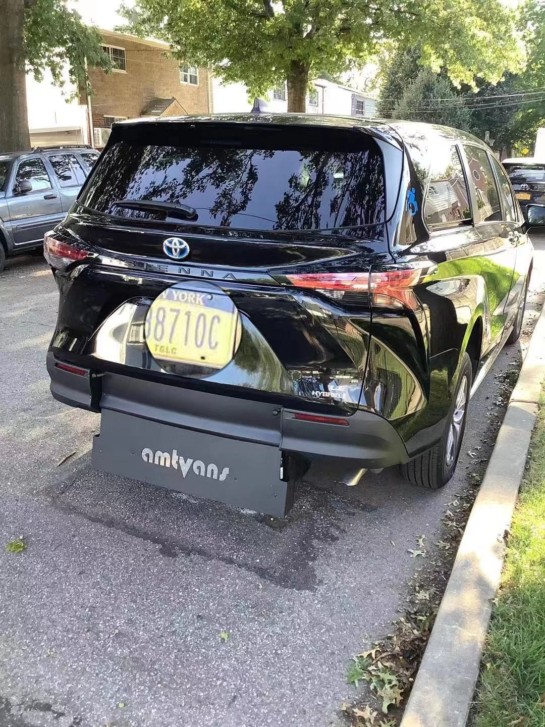 达成好车 林小姐（IVY） 北美 新车 二手 TLC车牌转租