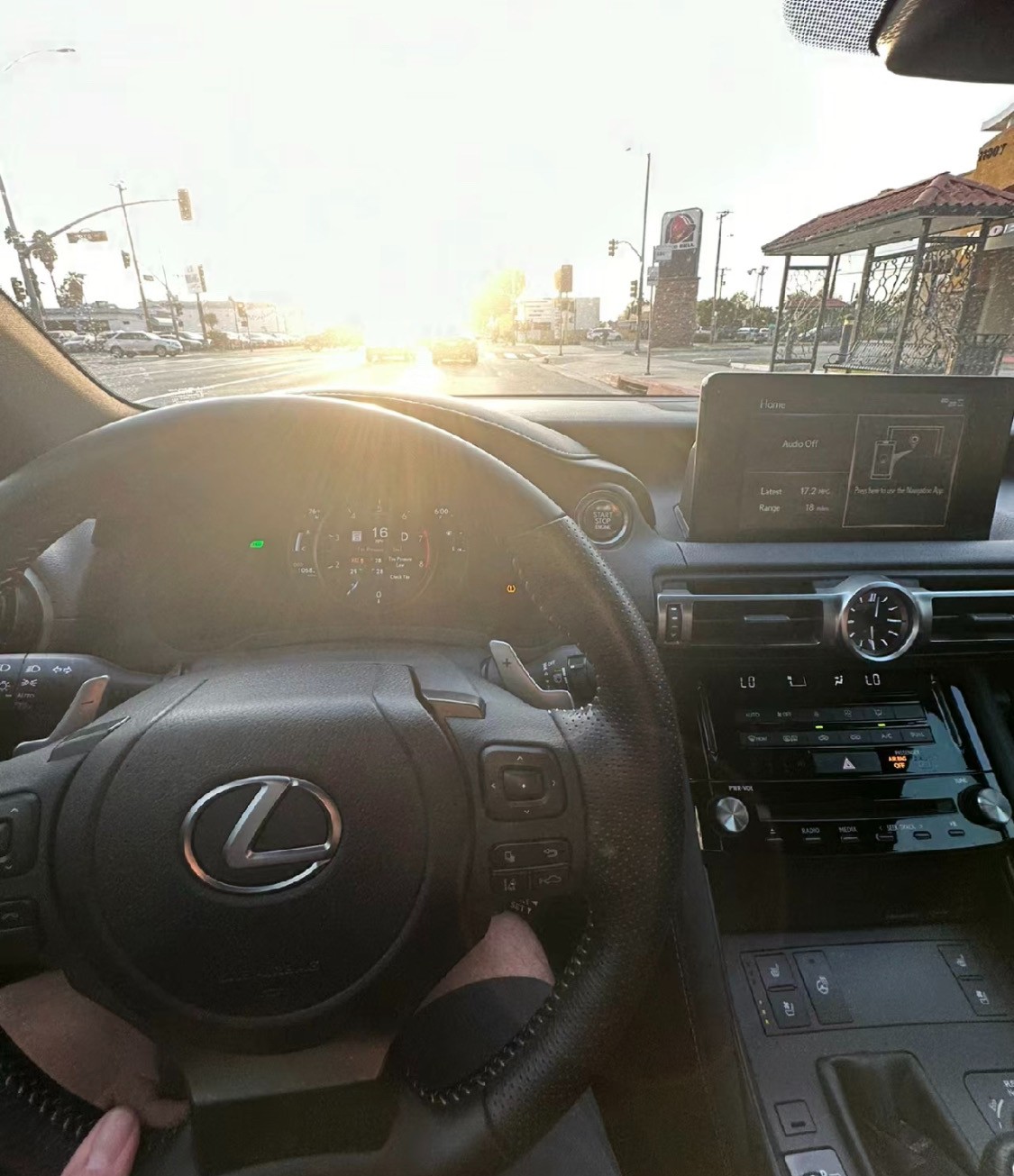 出售雷克萨斯IS350 F Sport