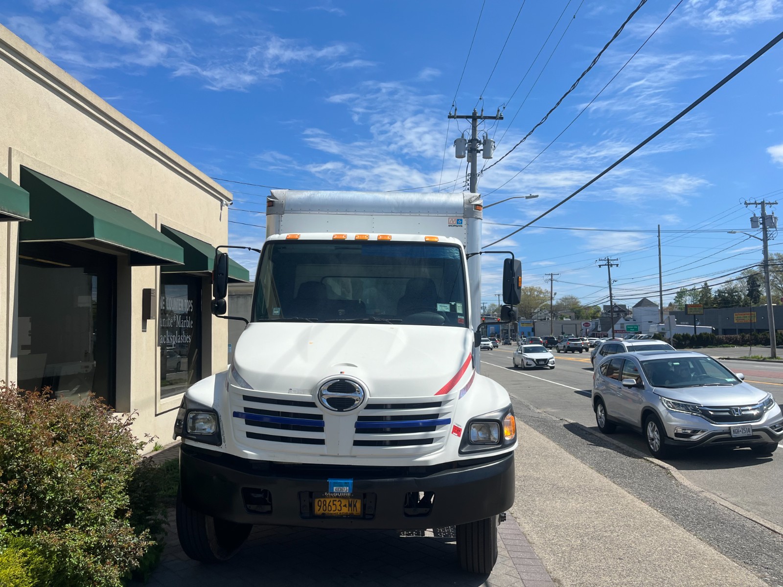 ---二手2005 HINO柴油卡车 18尺箱 出售 无需 商业驾驶执照即可上路---