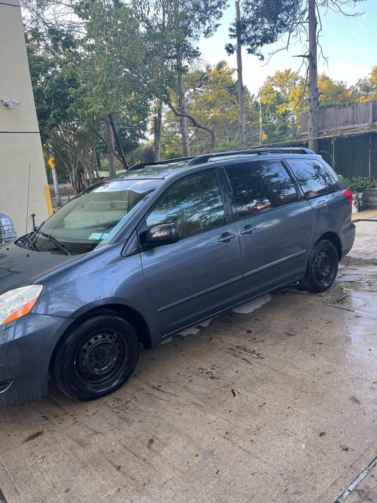 2009 Toyota Sienna (丰田塞纳）车主自卖，售价 $4650