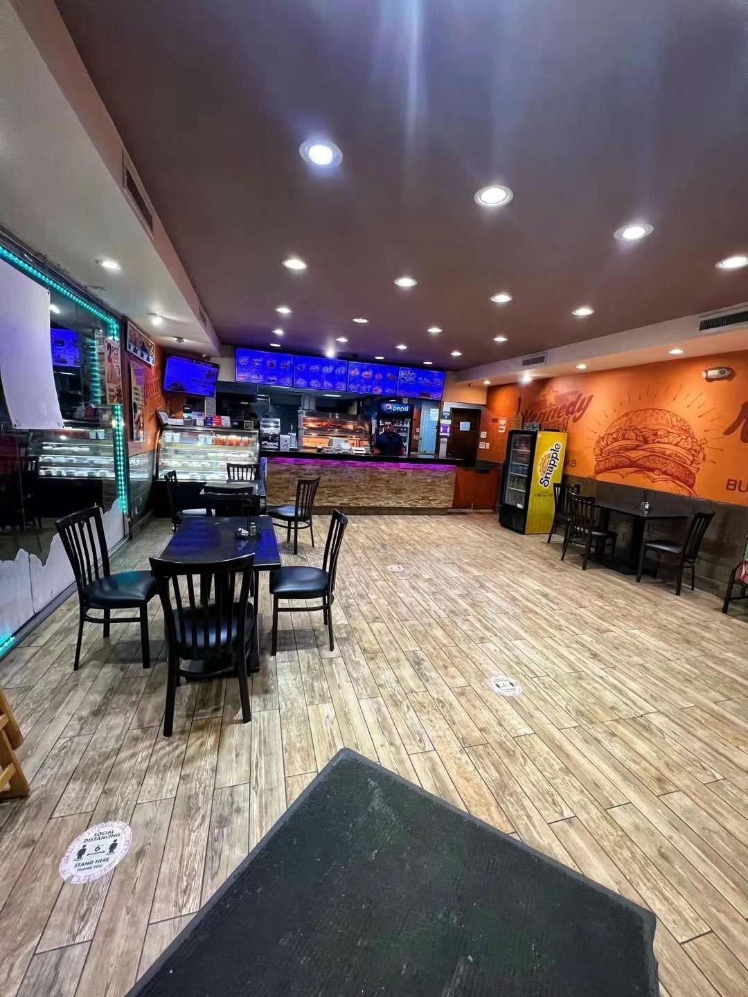 【餐‮生厅‬意转让】