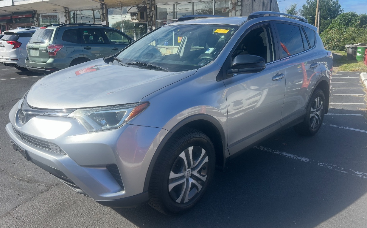 2017 Toyota RAV4 AWD 售价$14995