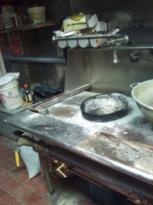 餐馆炉头抓码柜鱼缸出售