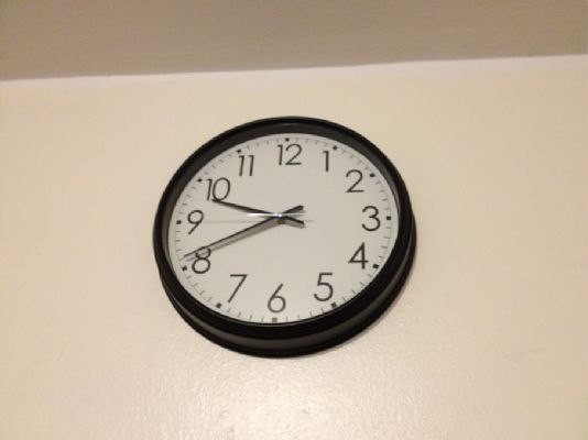 回国急售崭新家居用品 空调 电视 打印 便携衣架等