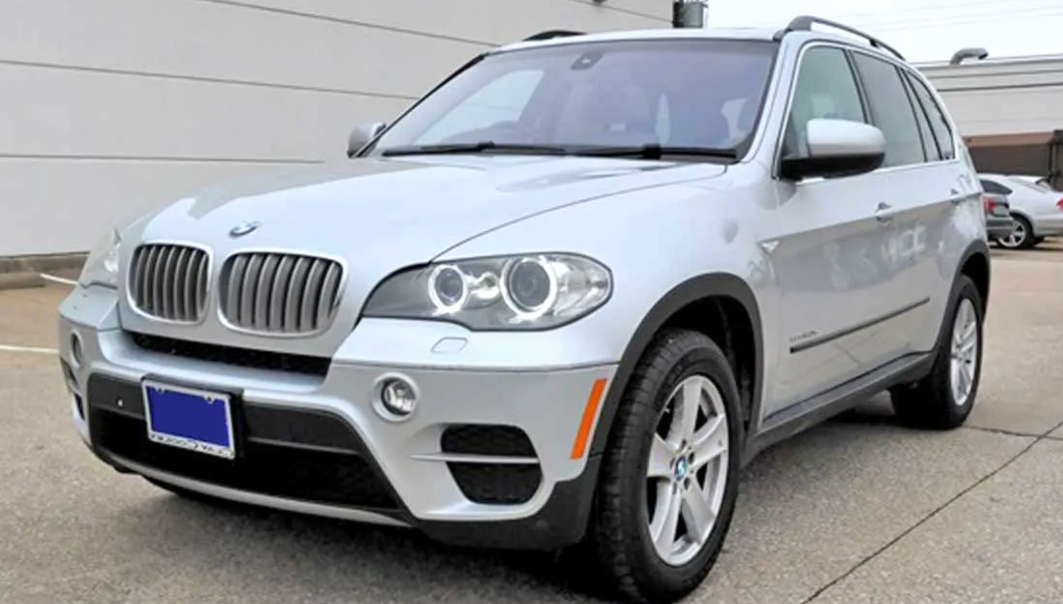 2013 BMW X5 AWD xDrive35i 售价10800