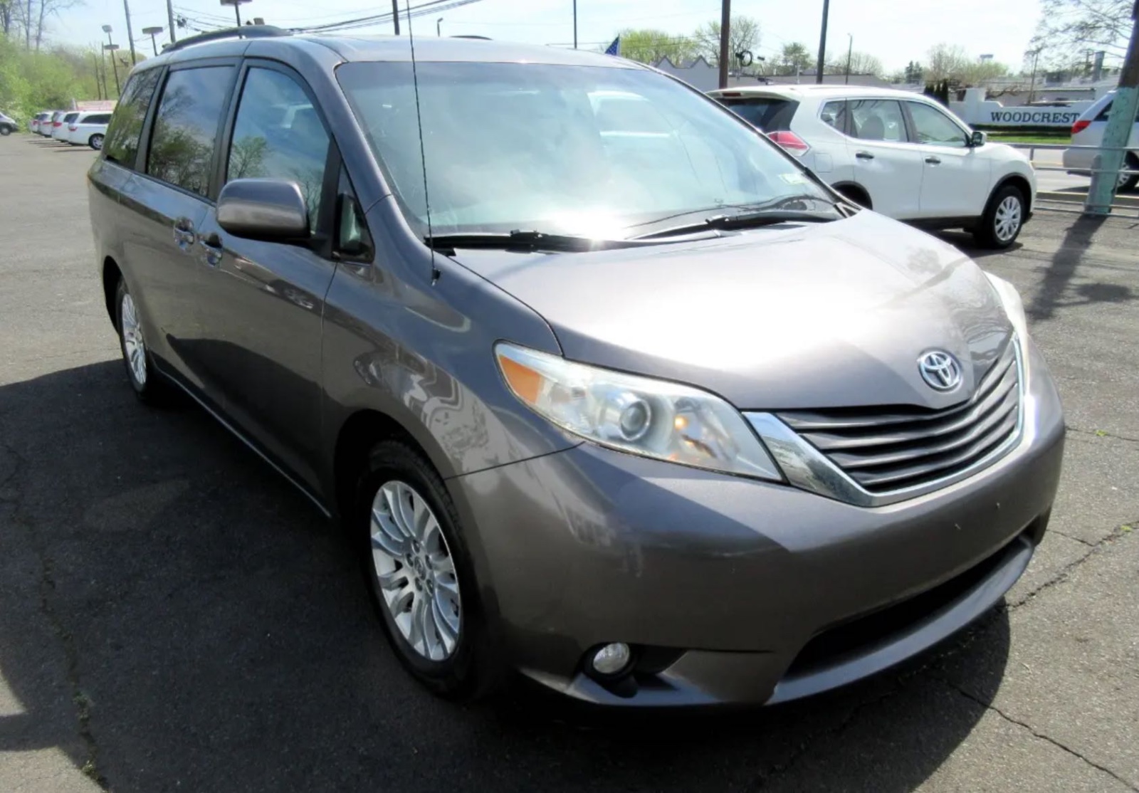 2011 Toyota Sienna XLE 8 Passenger 丰田八座、售价11850