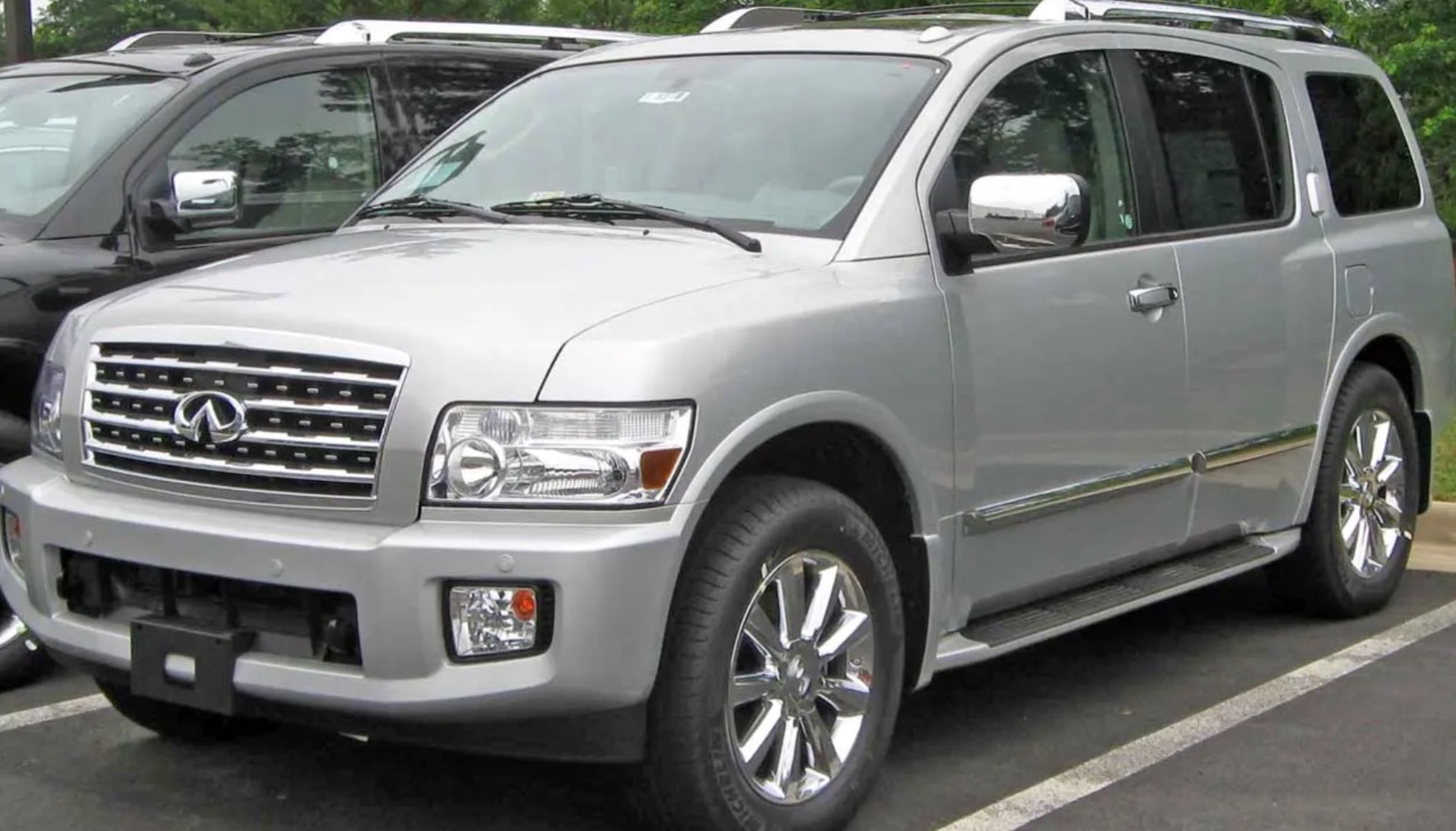 2010 Infiniti QX56 4WD 英菲尼迪SUV、售价8900