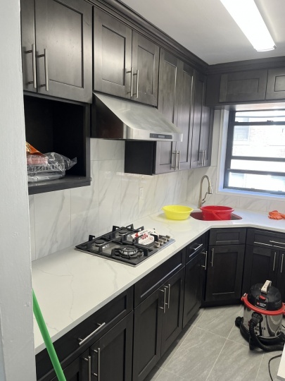 室内外装修 联系荣宏装修周师傅 专业厨房浴室装修 瓷砖地板