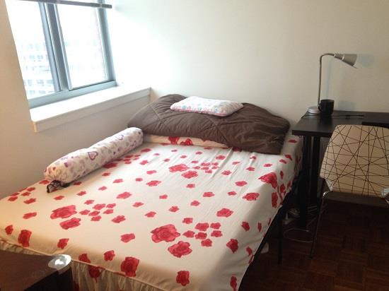 独立house两个房间出租