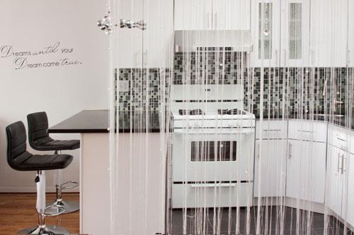 Elmhurst 单房出租， 带全新家具， 拎包入住（水电网