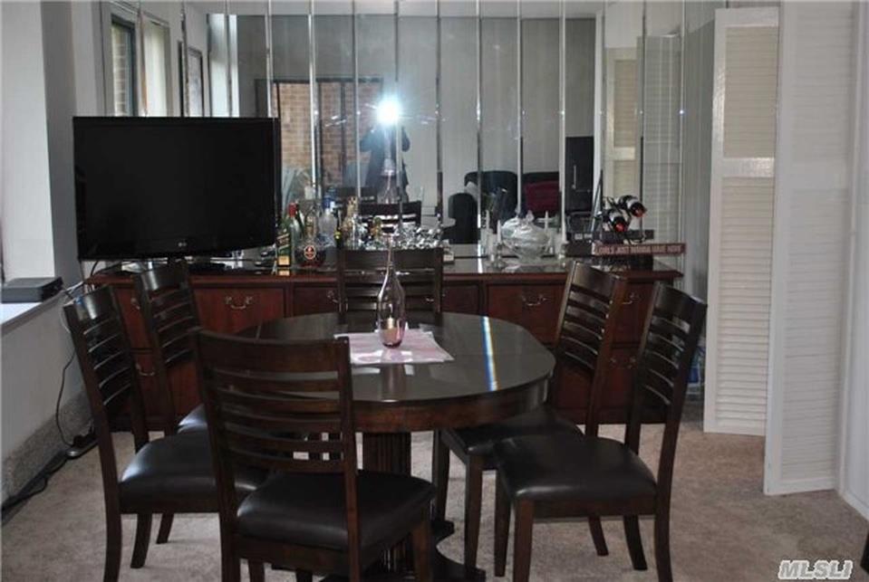 Beautiful apartment for Rent in Great Neck