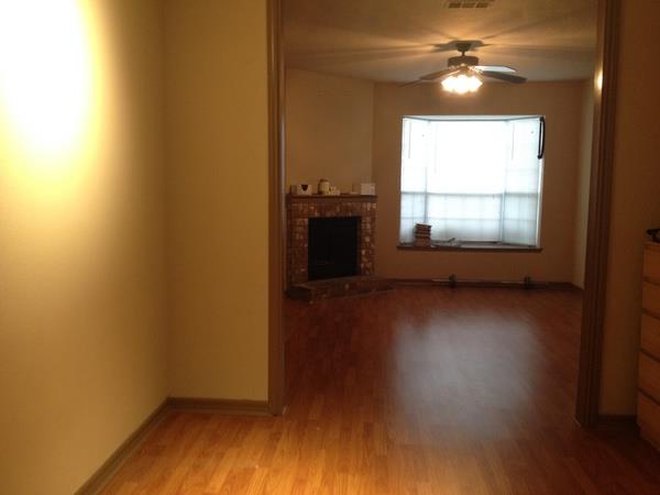 全新全包大型單房大衣厨大衛浴高速上網