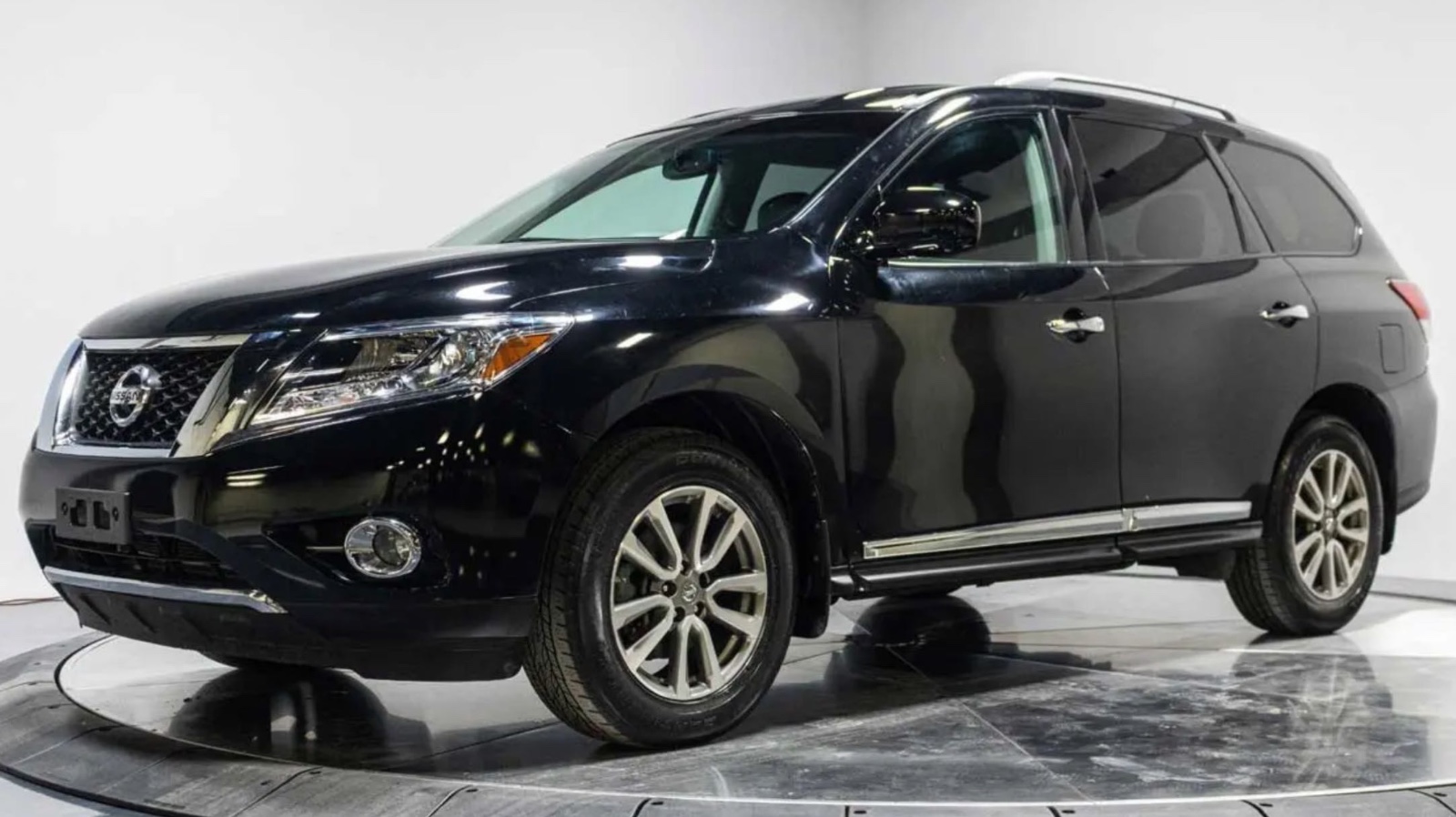 2014 Nissan Pathfinder 4WD 尼桑SUV七座 售价11850