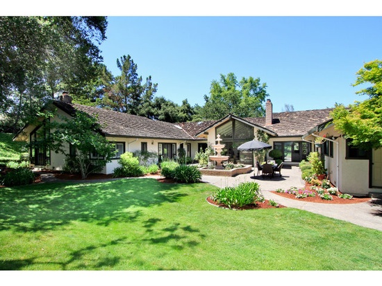 近世界著名的斯坦福大学 优雅高档美景房