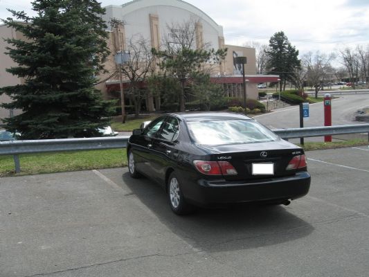 Meticulously maintained Lexus ES for sale at low price 4200